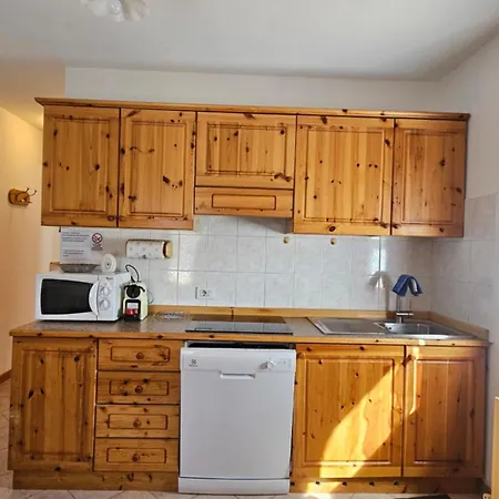 Al Baitin Da Sofia Apartament